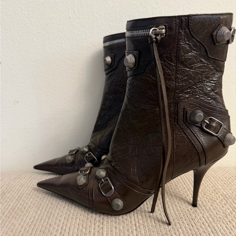 Balenciaga Cagole booties 41